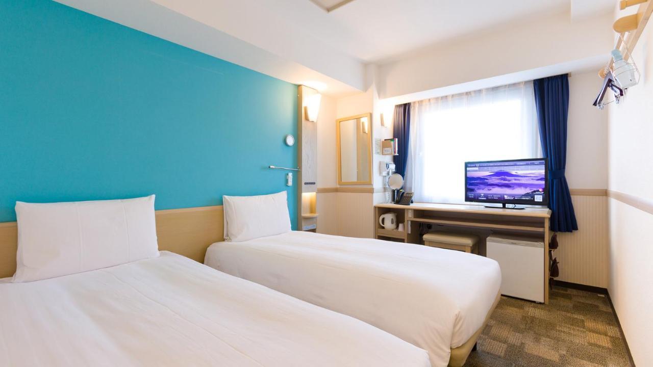 Toyoko Inn Shin-Aomori-Eki Higashi-Guchi Екстер'єр фото